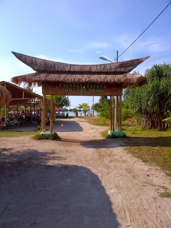 Pari Solata Seaview Homestay Syariah Kepulauan Seribu Exterior foto