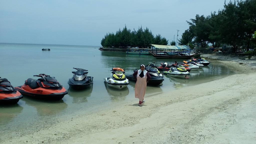 Pari Solata Seaview Homestay Syariah Kepulauan Seribu Exterior foto